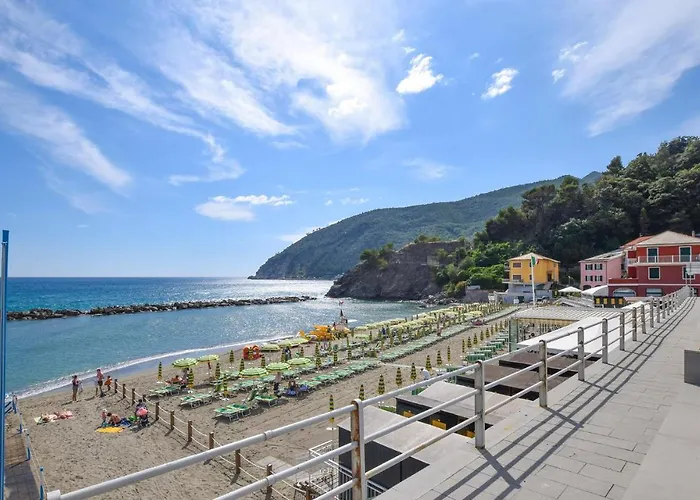 2 Bedroom Amazing In * Moneglia
